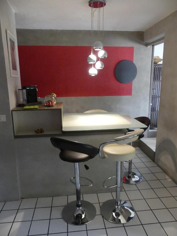パペーテUn Pied-A-Terre Au Centre De Papeeteアパートメント エクステリア 写真