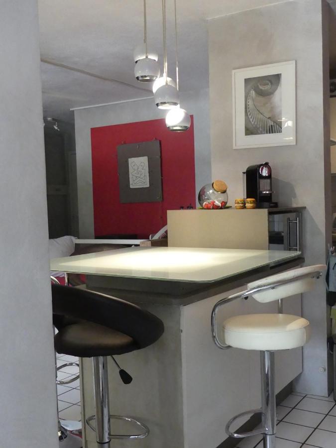 パペーテUn Pied-A-Terre Au Centre De Papeeteアパートメント エクステリア 写真