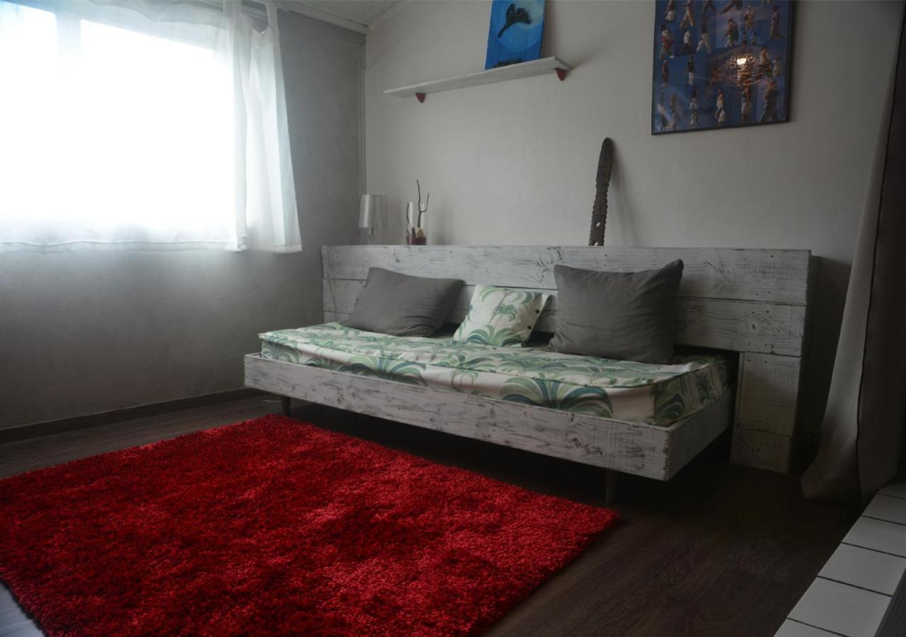 パペーテUn Pied-A-Terre Au Centre De Papeeteアパートメント エクステリア 写真